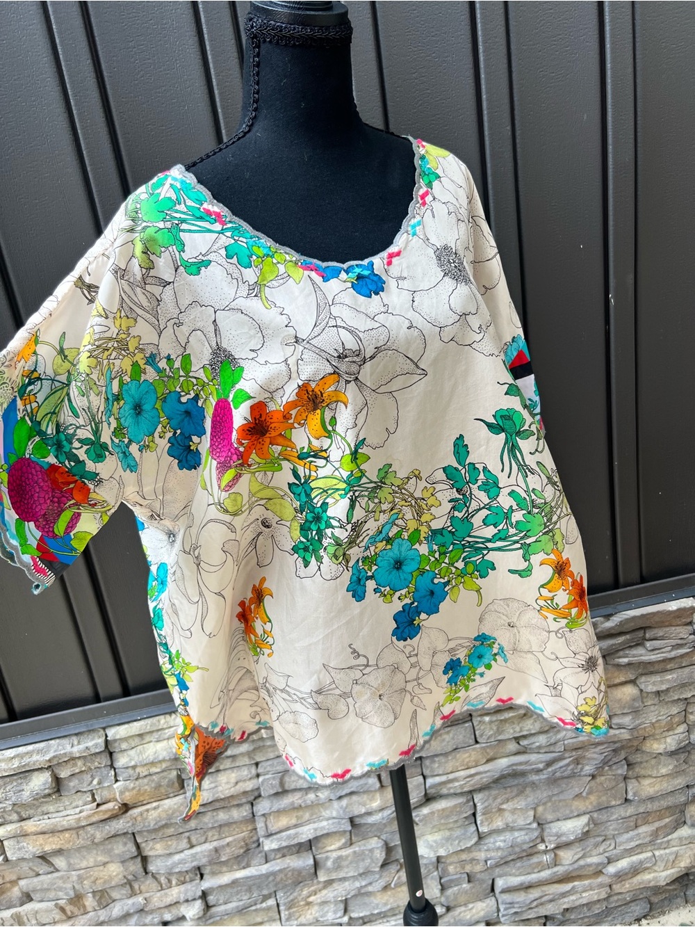 Johnny Was Cream Floral-Print Tunic with Bright Embroidery